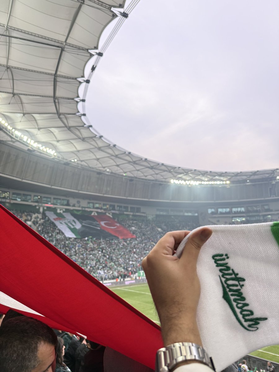 Türkiye sevdamız,
Bursaspor aşkımız. 
🇹🇷🐊