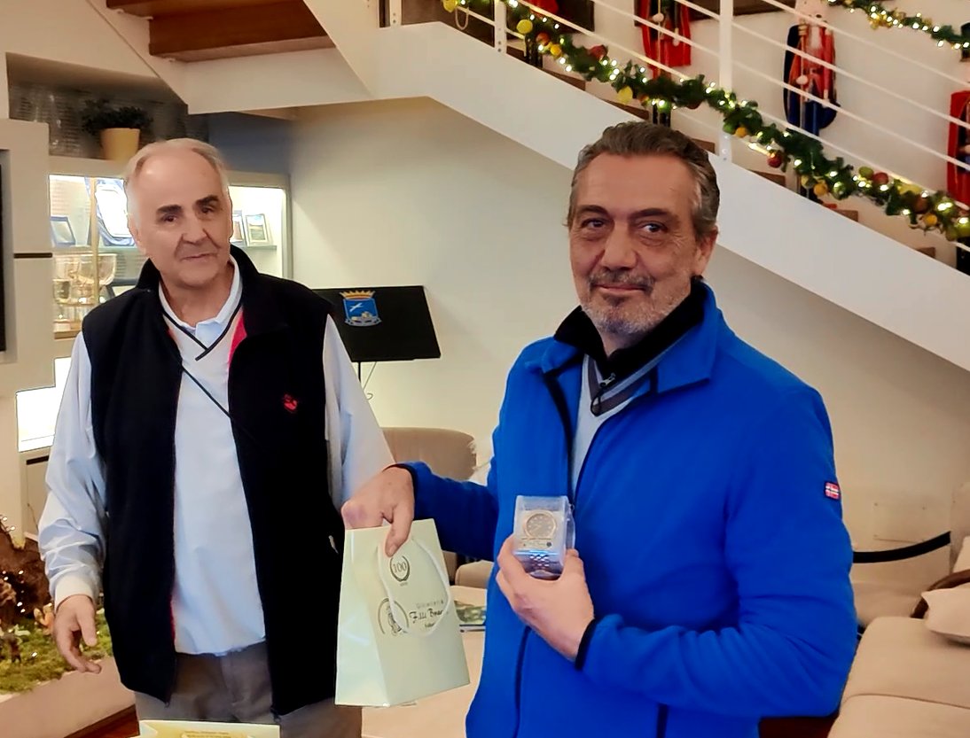 GolfAla's tweet photo. 14° TROFEO GIOIELLERIA F.LLI BRACCI FOLLONICA  - 18 BUCHE – STABLEFORD -  HCP – TRE  CATEGORIE  GARA DISPUTATA SABATO 20 DICEMBRE 2025
PREMI GENTILMENTE OFFERTI DALLA GIOIELLERIA F.LLI BRACCI 
PREMIANO: IL DOTTOR FERNANDO DAMIANI, PRESIDENTE DEL GCPA E L’ARCH. VINCENZO DONATO https://t.co/bgXInJVCAE