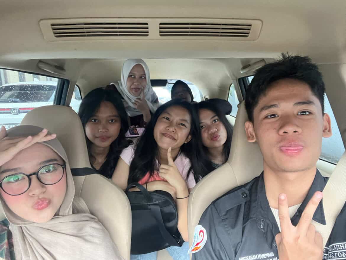 minhalide's tweet image. agak kehancuran semobil sm orgorg ini