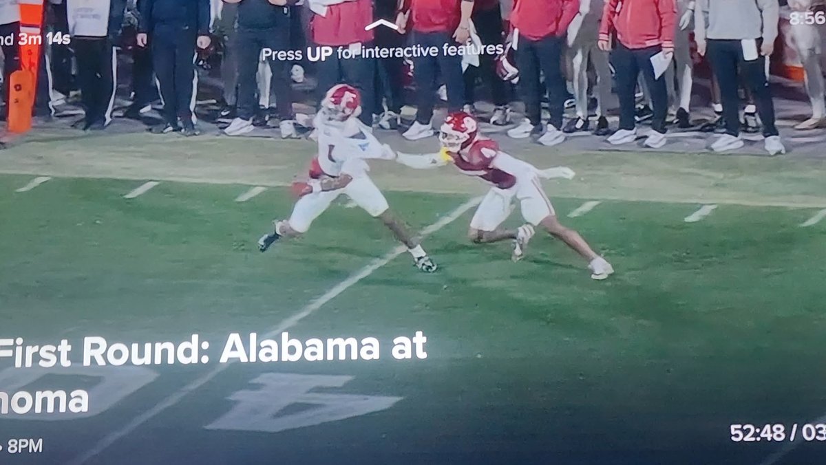 Jwcamp's tweet photo. @dawgs_forever @CFBPlayoff OU must have only had enough money to get out to a 17-0 lead... #uncalled https://t.co/LrTqdL8Qz7