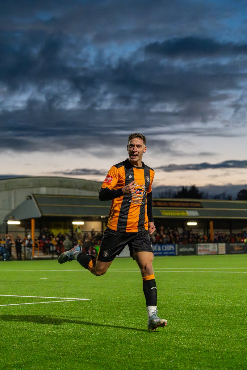 Folkestone Invicta tweet media