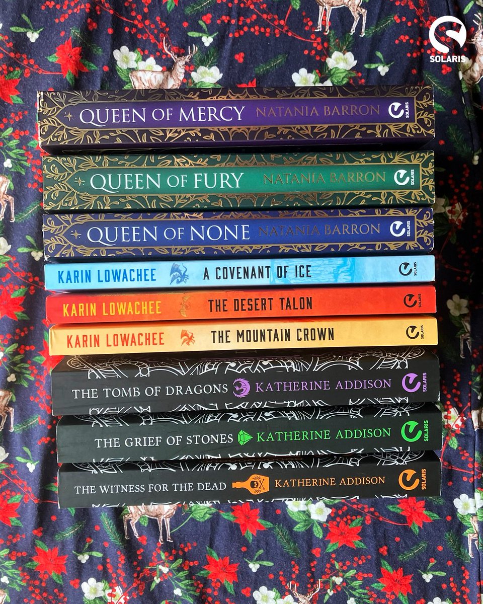 Solarisbooks's tweet photo. In 2025 we've completed three fabulous fantasy series!

👑 QUEENS OF FATE by Natania Barron 
🐉 THE CROWNS OF ISHIA by Karin Lowachee 
💀 THE CEMETERIES OF AMALO by Katherine Addison 

...and the holiday break would be the perfect time to devour the full set! https://t.co/uxSHPUyLa2