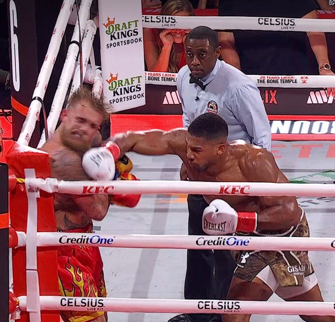 <a href="/giotorra/">Gio</a> Jake Paul shot 13 takedown attempts against Anthony Joshua while landing just 16 total punches.. A boxing record that will absolutely never be broken!🥊 

When playtime is over..