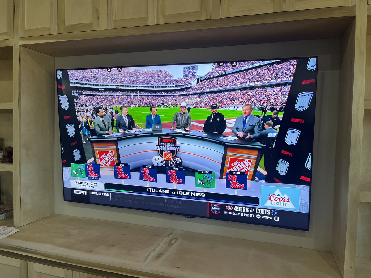 Love it! @CollegeGameDay Guest Picker @AlexCaruso just took