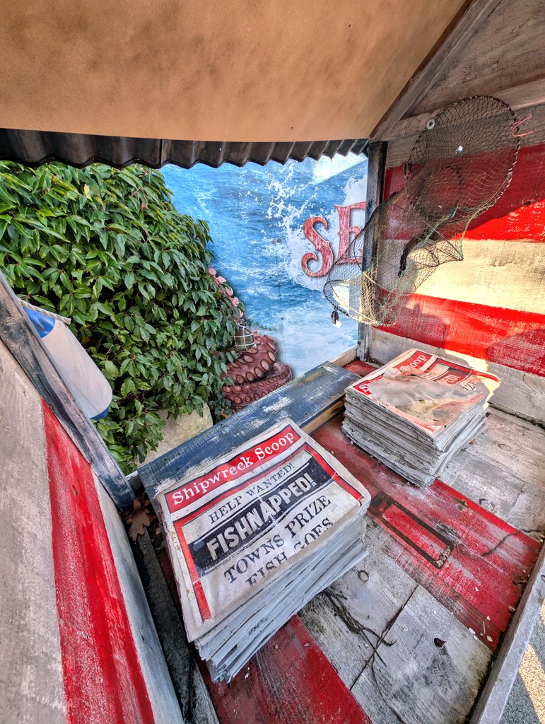 ChessingtonBuzz's tweet photo. Would love to see the Shipwreck Coast roving actors back at peak times otherwise a lot of this goes to waste #ProjectAnchor

#WintersTail2025 https://t.co/MiVAmggYZG