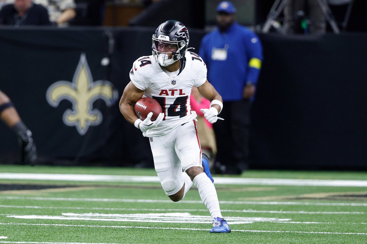 MikeGarafolo's tweet image. The #Falcons are waiving veteran returner Jamal Agnew, sources say. Agnew has returned 45 combined kicks and punts for Atlanta this season but was inactive for the team’s last game against the #Buccaneers.