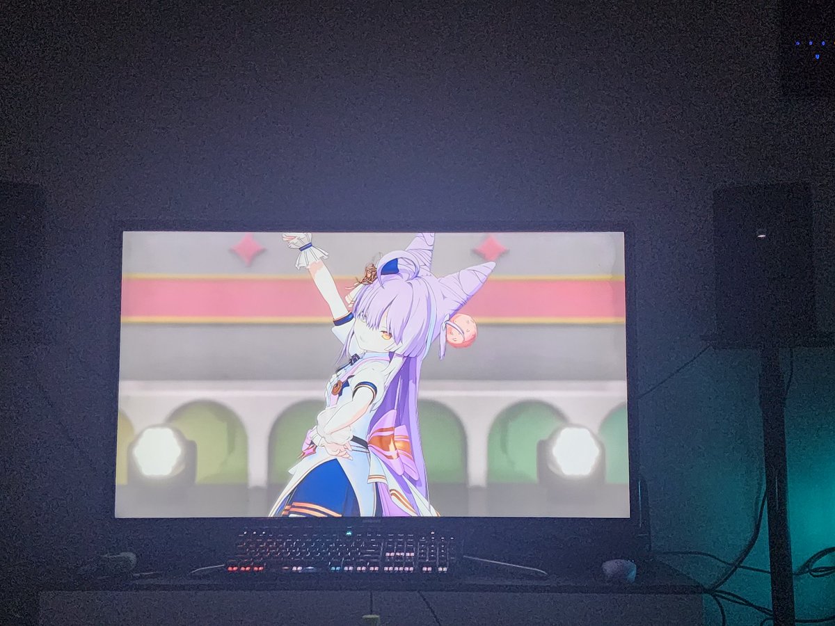 사랑한다 부키야. 오늘 재밌었따 맥주 2캔깠는데 응원봉 없어서 맥주캔 흔들었따