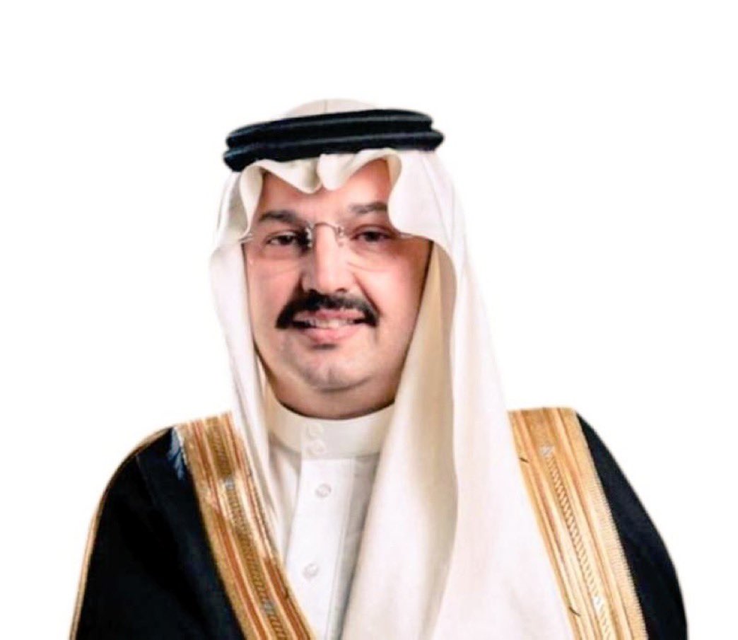 لقد أصبح المجلس العام لسمو الأمير #تركي_بن_طلال .. مدرسة للقيم السامية والأخلاق العالية والمروءة الأصيلة، فمن عدل مُقام إلى رعاية أبوية إلى قرارت حازمة ألى توجيهات  هادفة إلى مشاركات إجتماعية إلى مدرسة في كل مسارات الحياة،

إنّ لهذا الأمير فضل كبير على #منطقة_عسير وأهلها، فهو ليس