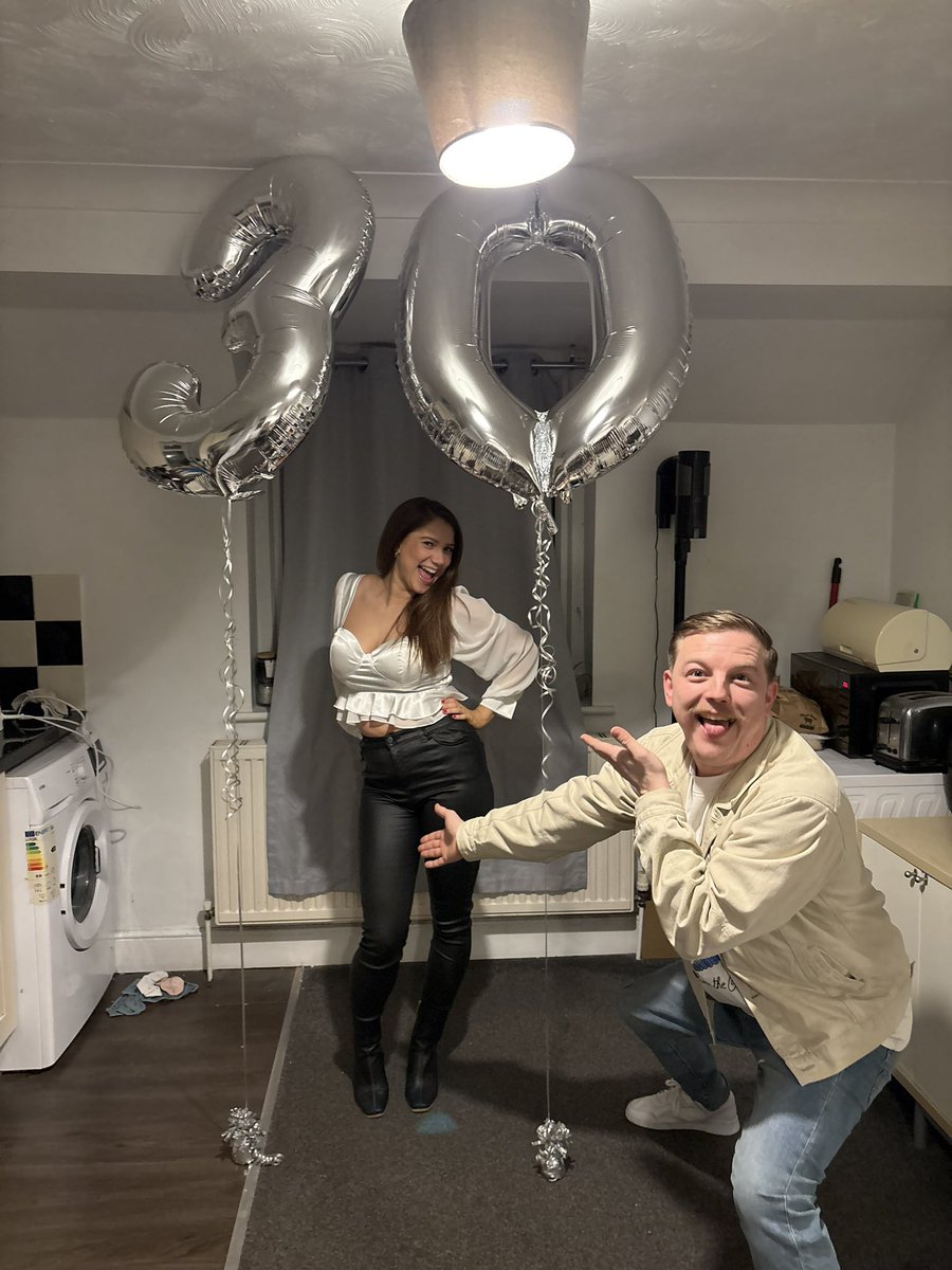 LP1886's tweet image. Happy 30th (it’s actually Tuesday but celebrating today and Tuesday cos she’s a woman) to my darling lover, the woman that’s sorted me right out, she deserves it all.