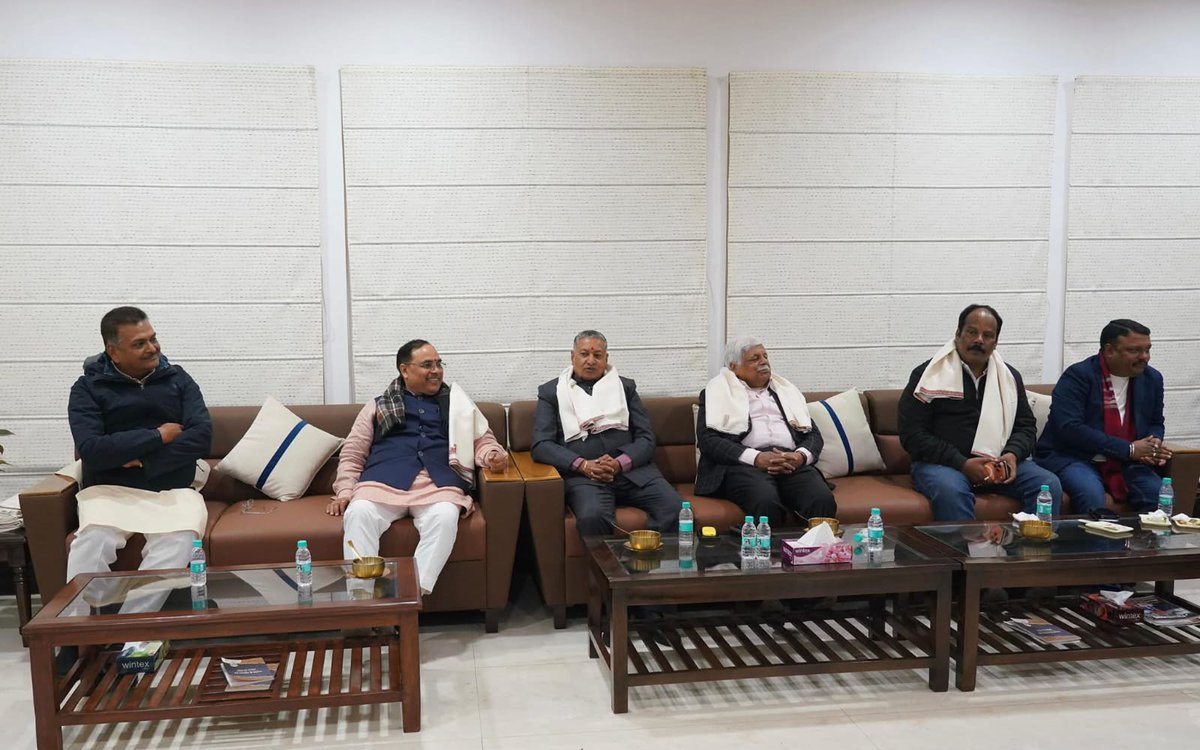 vishnumppalamu's tweet photo. विगत दिनों नई दिल्ली स्थित केंद्रीय महिला बाल विकास मंत्री श्रीमती @Annapurna4BJP जी के आवास पर आयोजित झारखंड के एनडीए के सांसदों का आयोजित बैठक सह प्रीतिभोज में शामिल हुआ।

@BJP4Jharkhand @BJP4India @narendramodi @NitinNabin @JPNadda https://t.co/T4meTSpBt7