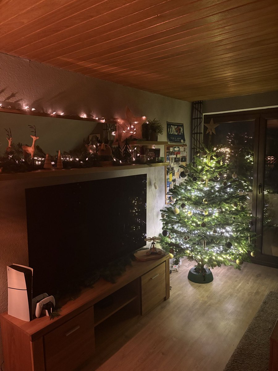 morrishsv's tweet image. Frohe Weihnachten 🎄