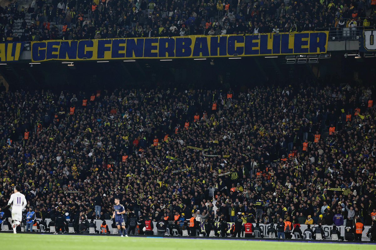 HER ZAMAN HER YERE GİDER

#GençFenerbahçeliler
