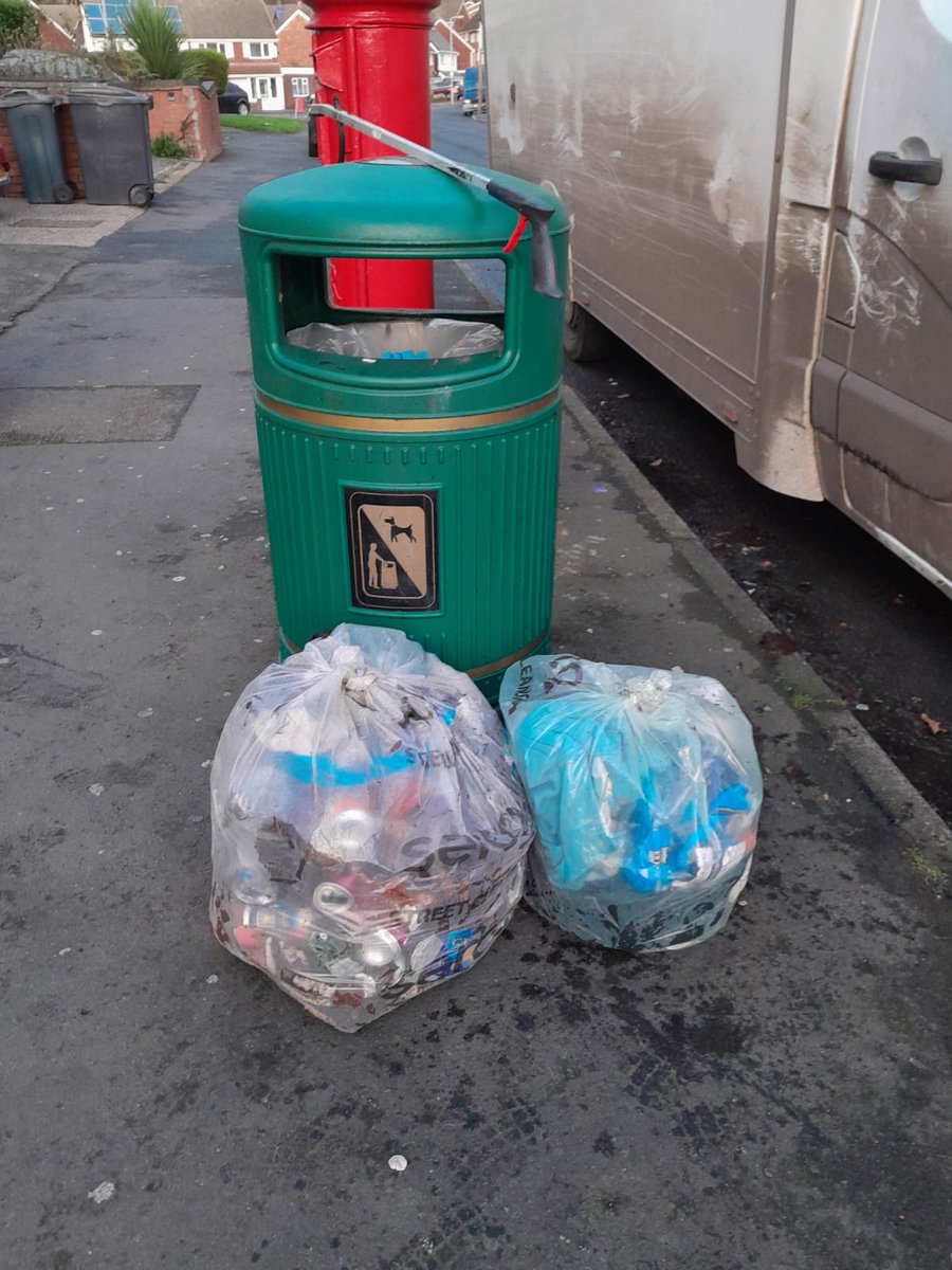 Litterwatch1's tweet image. The Hamstead Dream Team (Kay, Geoff &amp;amp; Gizmo) just finished a busy afternoon of "Step-Litter-Walking."
​The goal: 10k steps. The result: 4 bags of rubbish, 3 tired sets of legs, and one very confused dog who thinks we’re collecting trophies.
#sandwell #volunteers #dogwalking