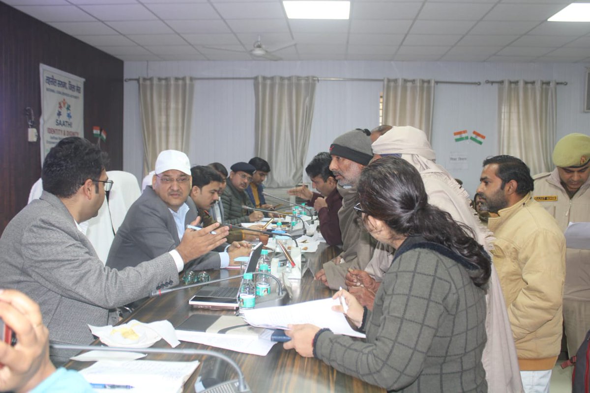 आज दिनांक 20.12.2025 को सरधना तहसील में जिलाधिकारी महोदय की अध्यक्षता में सम्पूर्ण समाधान दिवस आयोजित हुआ।