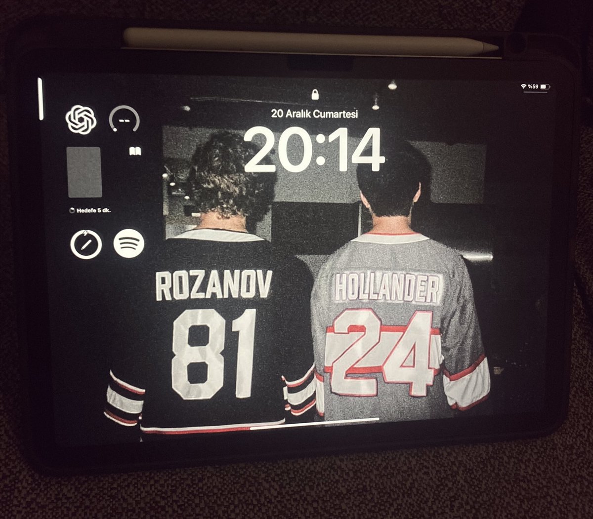 hayir hayir benim yeni obsesyonum oldugunuz icin ben ozur dilerim hayir