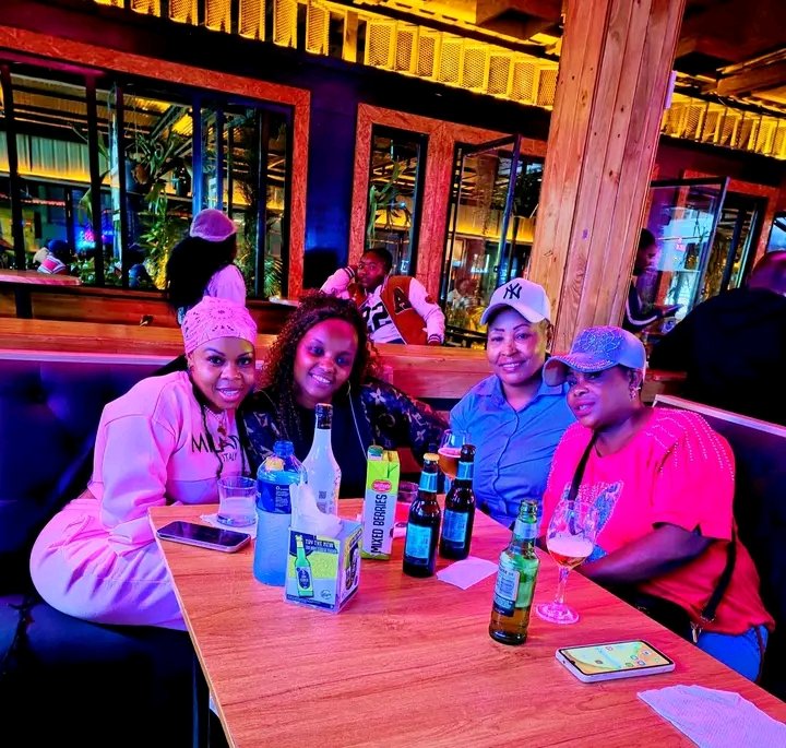 BabyT?,Kamammy? ebu jitibu 💉💊, pale Gìthù umeskuma kamum!🤔🤣🎄🎄🎄Raha jipe mwenye!Na msijifanye hamuoni my 2 piece !😅🤣🤣🤣
#Manyatta

Shelmith Muthoni 
Njeri Philo 
shiro peter