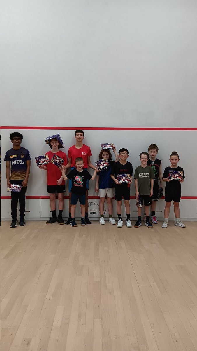 Great final night on Tuesday before Christmas. Enjoy the break everyone! Thank you to Thomas and Tyler for joining in the fun and thanks to Sally for all her hard work.