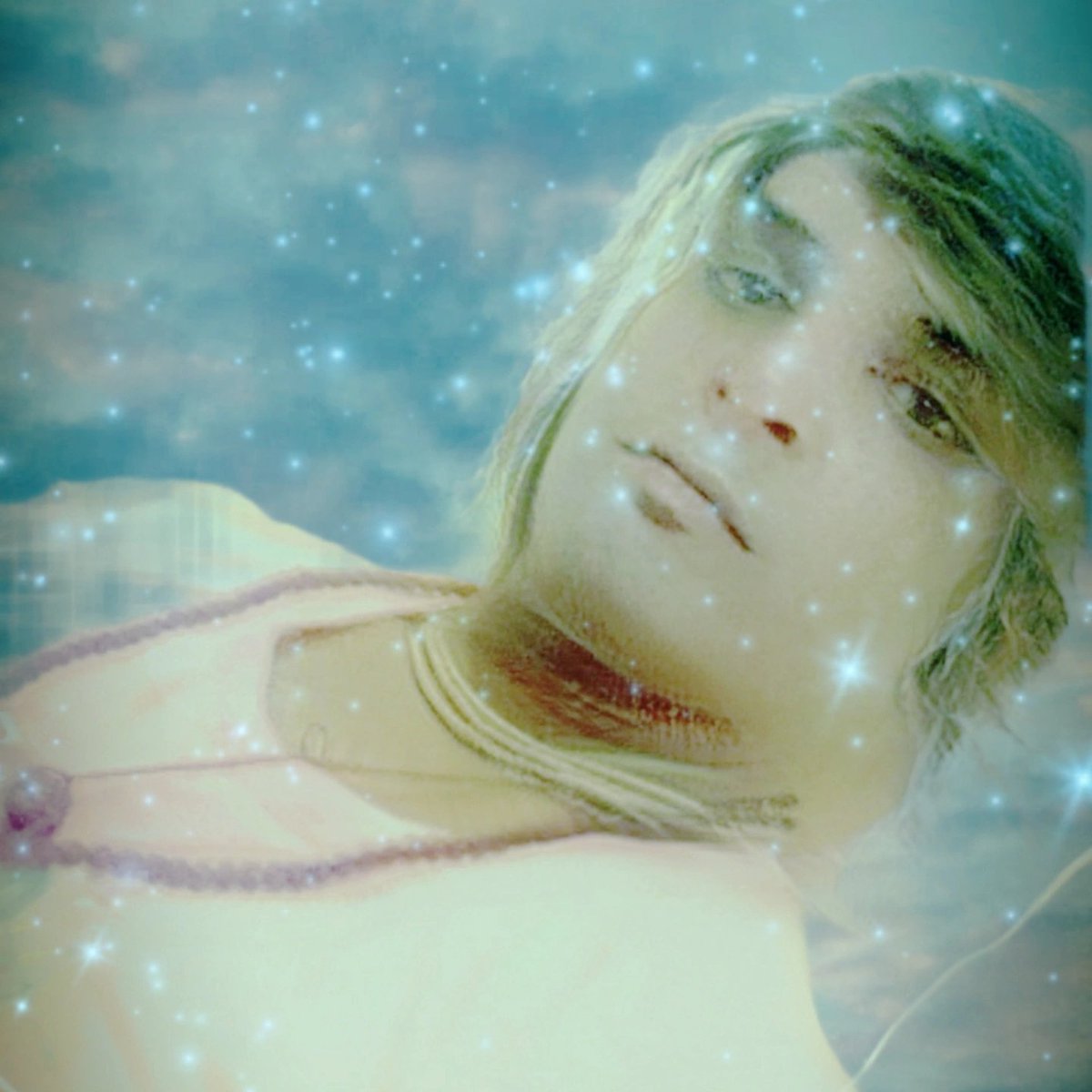 devaAhardfucjer's tweet image. Hiii
     Myself DEVA PANDIT 
 HUMAN BEHAVIOUR PSYCHOLOGY RESEARCH FELLOW 
  RESEARCHING ON HUMAN MIND IN DIFFRENT SITUATION.
MOST of people are all alike no difference.
""ID"" EFFECTED
Everyone is psycho n mental of diffrent disease....... social media is full of psychoes