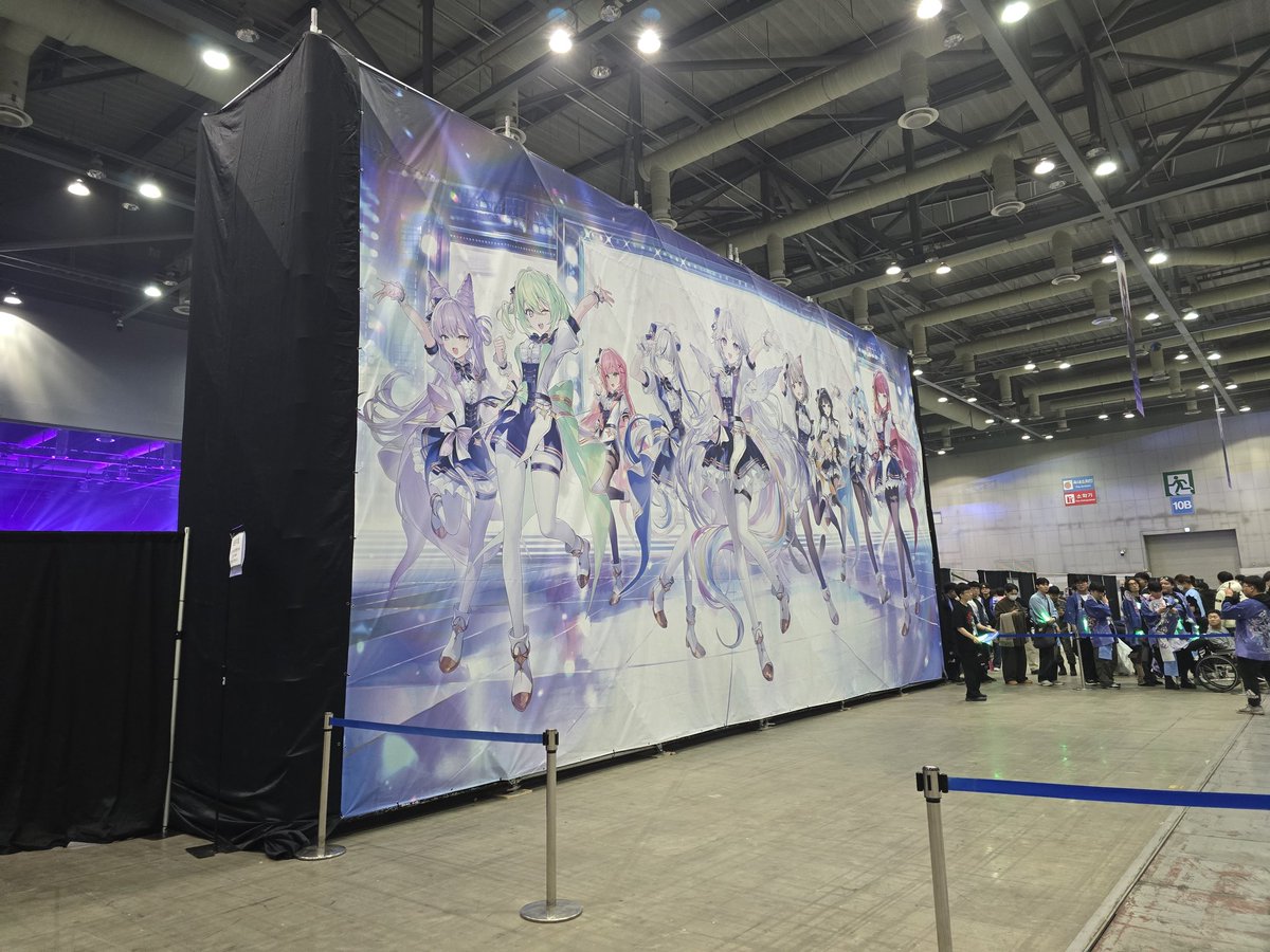 #luv_tabi
항상 바라고 기다려왔고 응원했던 첫 콘서트 무사히 마친 거 축하해, 타비야

 직접 보러 올 수 있어서 영광이었고
 같이 즐길 수 있어서 너무 좋았어. 

다같이 무대오르는모습보니까 감정이 벅차더라

엄청 떨릴거같은대도 진행도 잘하고 만담도  재미있었어 멋지다 정타비🩵