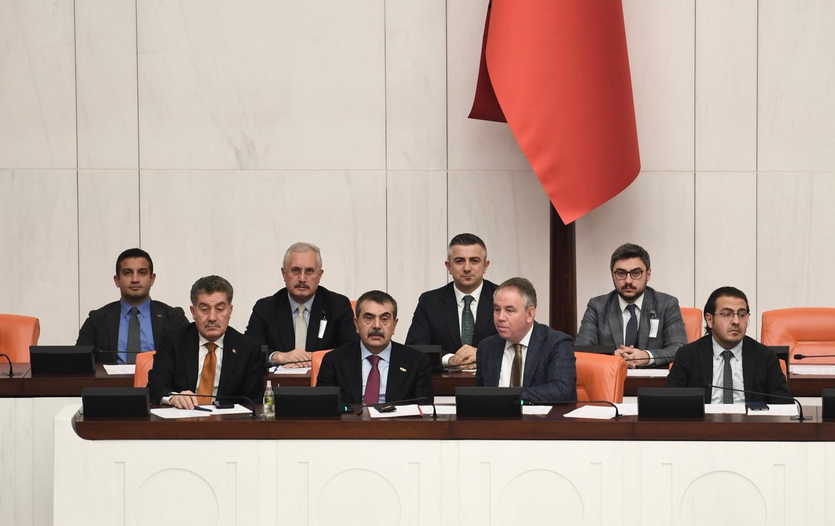 📍TBMM

Gazi Meclisimizin bütçesi için Genel Kurul salonumuzda bütçe görüşmelerine katıldık.