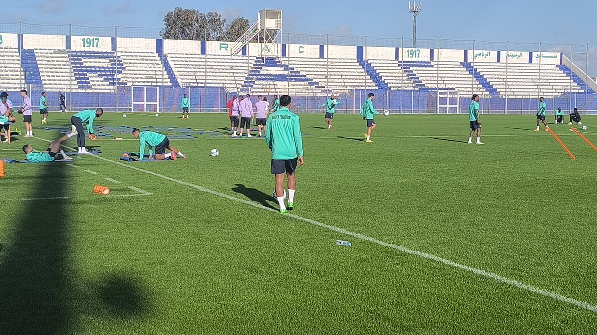 *CAN2025: El Nzalang Nacional realiza su primer entrenamiento en Casablanca* 

La selección nacional de fútbol de Guinea Ecuatorial ha iniciado su preparación en tierras marroquíes. El equipo que dirige Juan Micha Obiang ya solo le falta la incorporación de Pedro Obiang.
