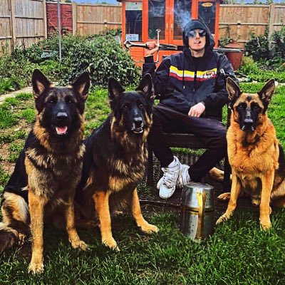 Evanz14's tweet photo. #NewProfilePic https://t.co/6NkcqBUsDk