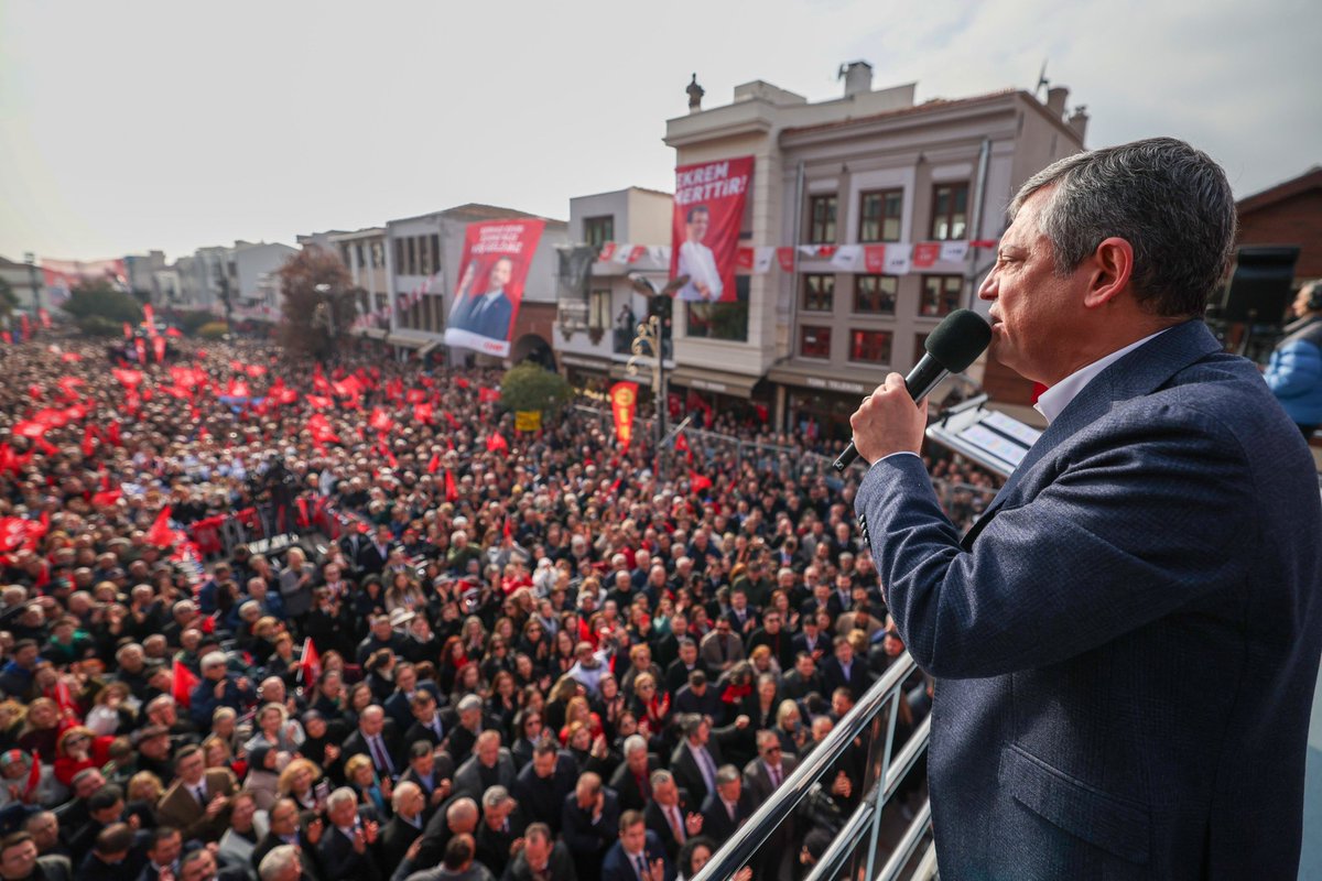 76 değil 760 eylem de olsa durmayacağız.

Artık Ak Parti sıcak salonların, CHP ise sokakların, meydanların partisidir.
