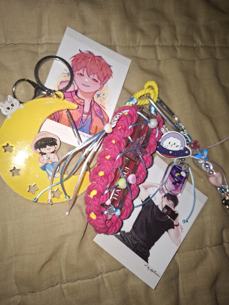 Udah sampe minggu lalu~
Thanks berat <a href="/wishforwoozi/">Wooniverse Factory</a> cakep betul ini🤍
