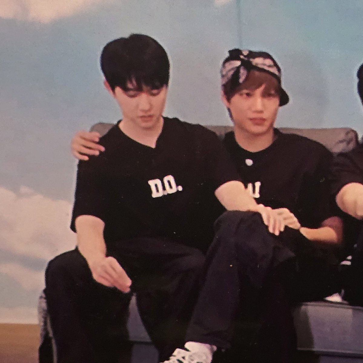 m ✷ re7 tweet media