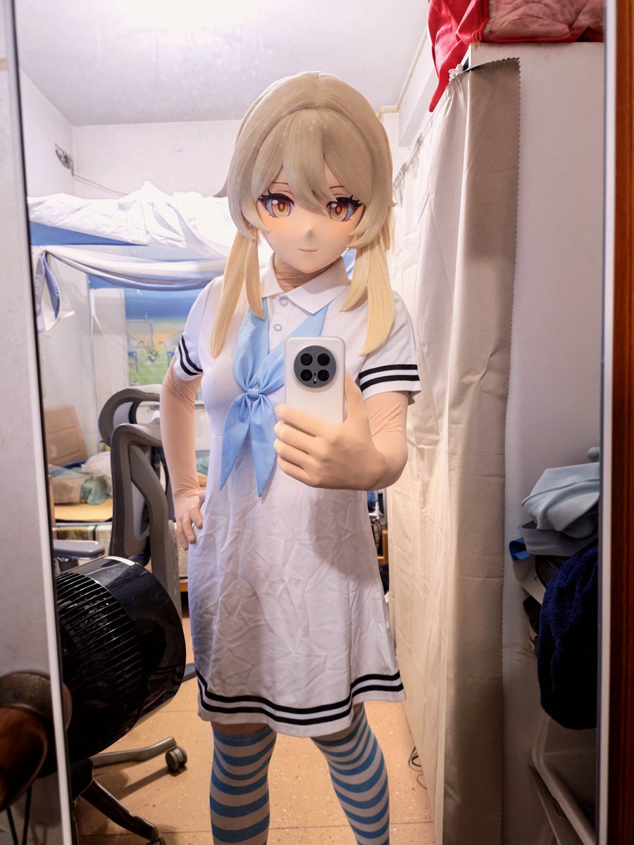 likehenrywen's tweet photo. 重新作为一个萌新。
#kigurimi #着ぐるみ https://t.co/WofMdSRiws