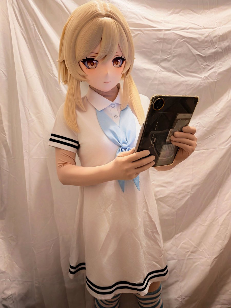 likehenrywen's tweet photo. 重新作为一个萌新。
#kigurimi #着ぐるみ https://t.co/WofMdSRiws