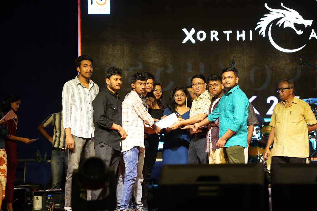 ghosh_arpi13931's tweet image. First embedded project Built an Arduino-based Writing Machine using CNC motion control, stepper motors &amp;amp; servo actuation during our college Tech Fest.

#Embedded Systems #Arduino
#BUIE #Techfest #Computerscienceengineering
💥📌📌