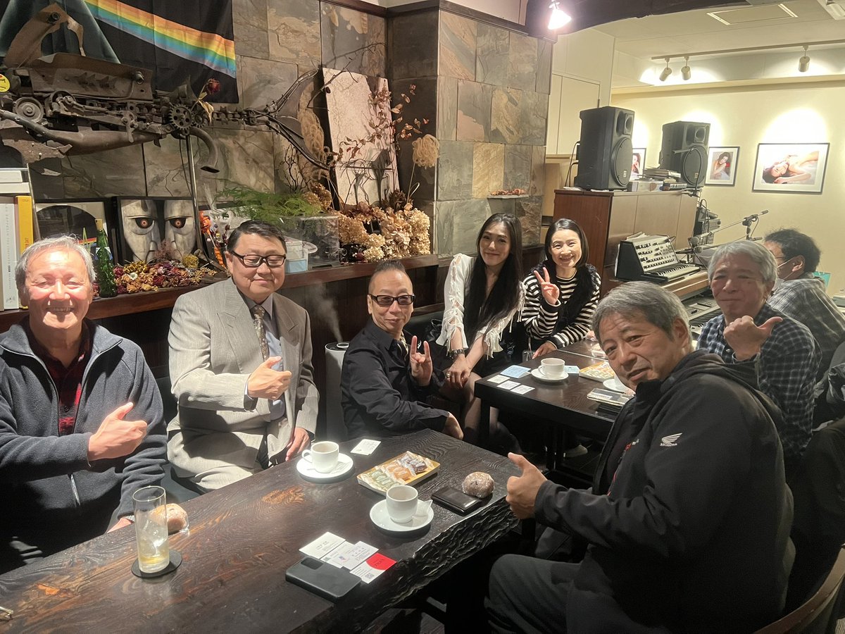 rikofukuyama's tweet photo. 今日はありがとうございました🤲

4時半に出るので
取り急ぎのご挨拶でごめんなさい🙇‍♀️

#福山理子展
#ZIGEN
#写真展
#福山理子 https://t.co/m2llkewI34