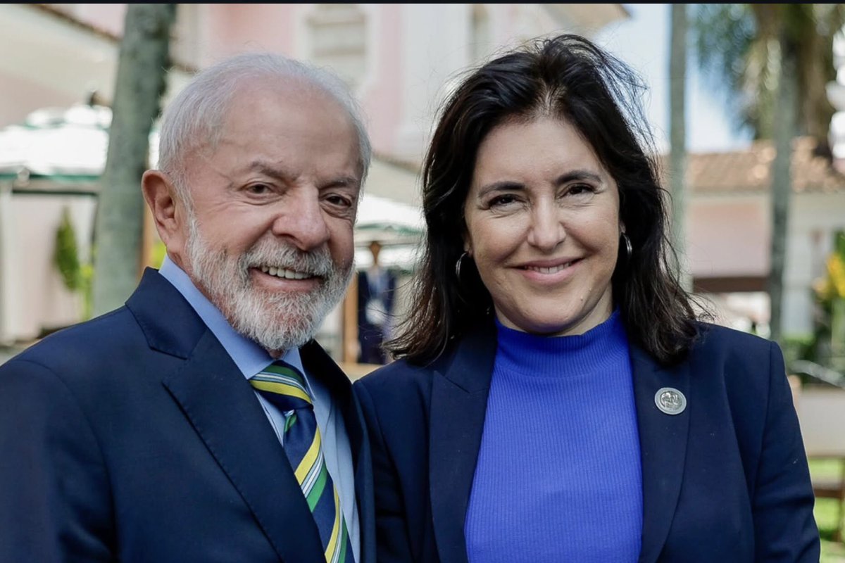 Ditebett's tweet image. A foto do presidente e da Vice