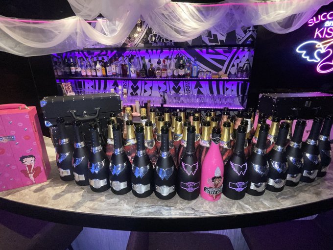 サキュバスシーシャ KISS 赤坂のツイート