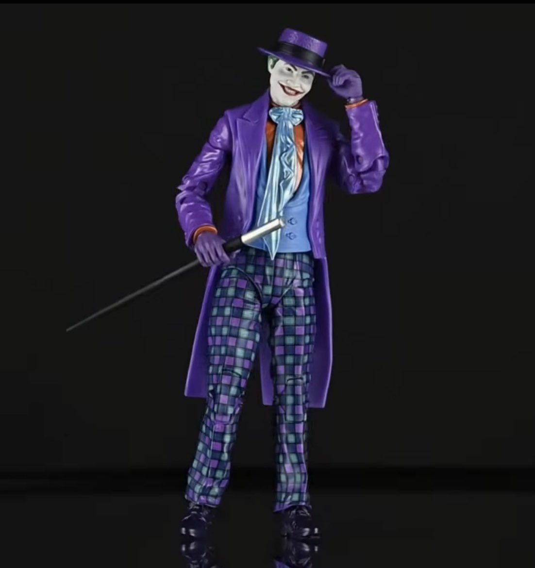 jangomac72's tweet photo. As mentioned in the comments, here’s the pic of the planned Joker 89 figure, based on the action figure and comic book adaptation as they couldn’t get Nicholson’s likeness rights. Guess it’s better than nothing? 🤷🏼‍♂️ @RetroToyGuySi https://t.co/inFAMtO1l3