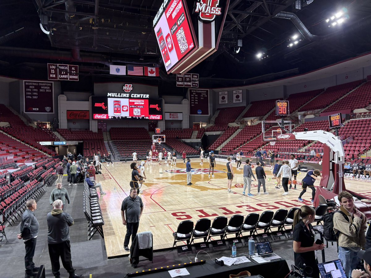 Game 24 is less than an hour away from tip-off! UMass hosts their first ever MAC game against Kent State! I’ll have live coverage here in Amherst for <a href="/sMACkTalkBB/">sMACk Talk</a>!