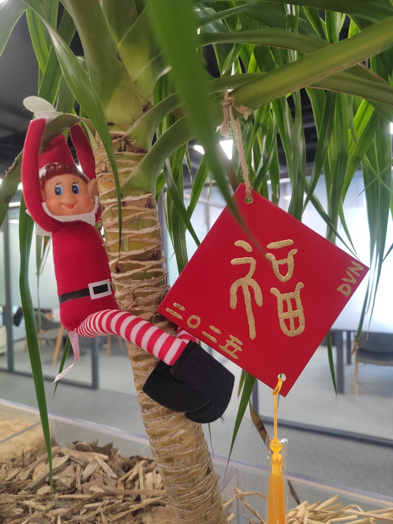 VYNCKE_NV's tweet image. Elf has landed in Asia, and he’s not wasting any time!🎄🎁

First up: to Kuala Lumpur to show off his decorating skills! Next, to Suzhou, spreading Christmas spirit and causing only minor chaos.

❓Where will he show up next?

#Vyncke #CleanEnergyTechnology #ElfOnTheMove