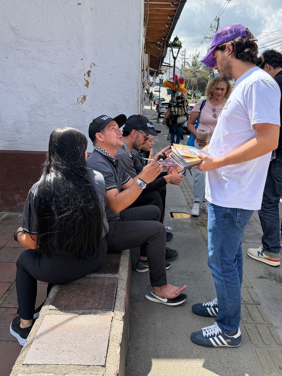 Hoy estamos en El Retiro, escuchando y conversando con la gente. ¡Gracias a todo el equipo que nos acompaña en estos recorridos! 💪