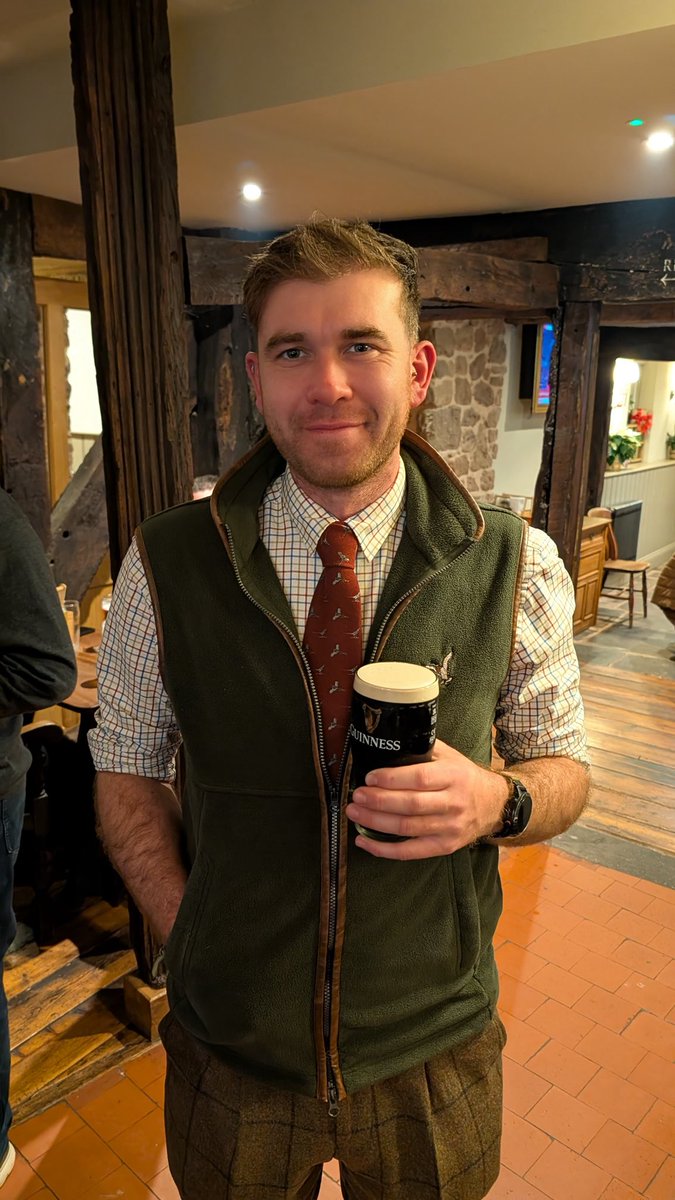 ThatWelshFarmer's tweet photo. Went out on a days shooting then drank many Guinness.. oh la laaa https://t.co/qfnmd5KAV6