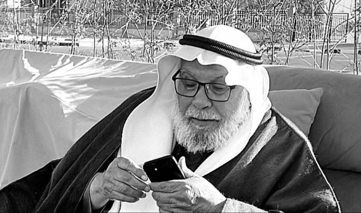 al_ofaisan_'s tweet image. الرسول ﷺ اوصى على سابع جار
والمثل يقول الجار قبل الدار
العم العزيز مهدي خلاوي الصقري كان جار لنا أكثر من 30سنه
والله انه كان بحسبة الاب رجل يسال و صاحب حضور مميز وكريم وعياله في قمة الادب والاخلاق اليوم فقدنا جار عزيز  وجار الزمن علينا بفقده نسال الله ان يغفر له و يحسن عزانا فيه