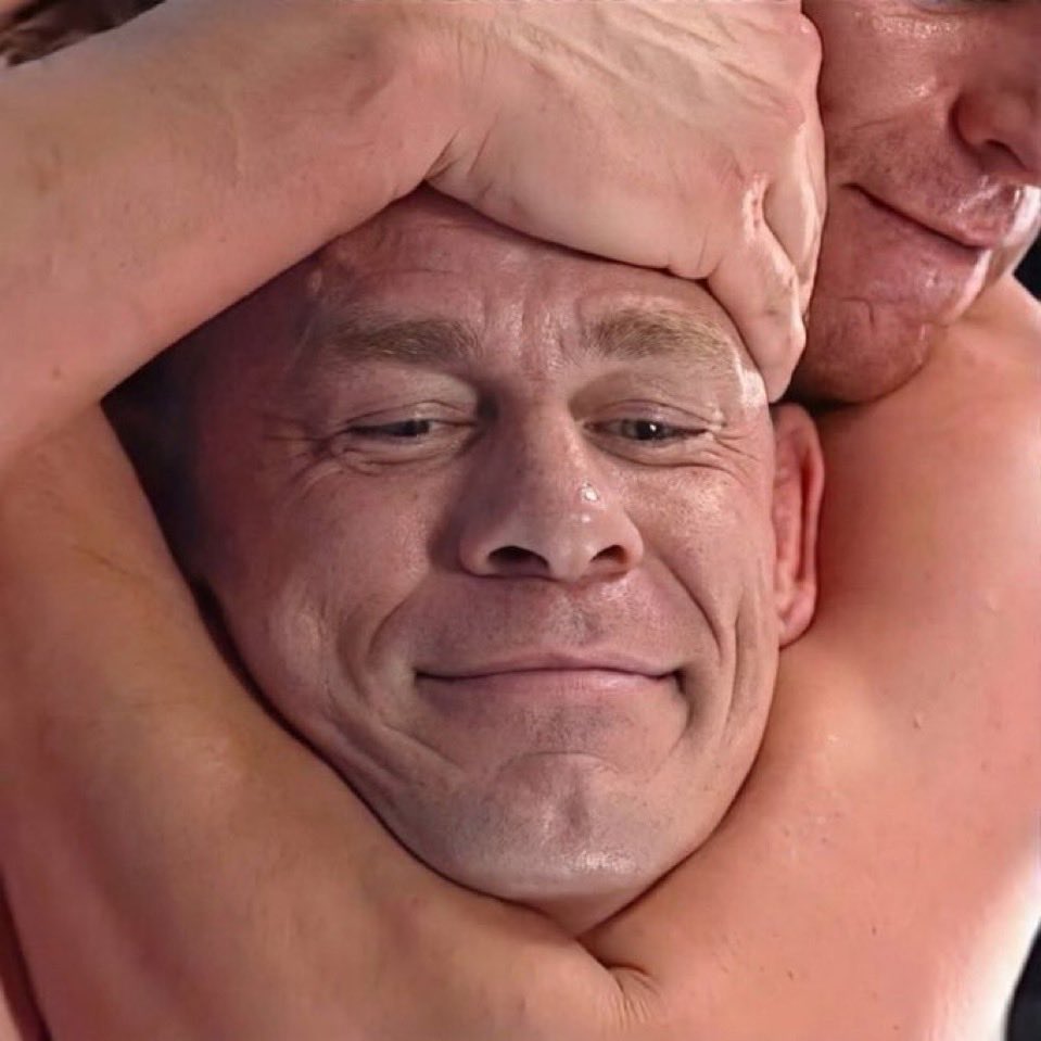 Anarchoeconomy's tweet photo. Bro was brutally attacked on the street but he doesn’t mind, he survived 2025 bull market. $BTC #Altcoins #Painless https://t.co/tJX6sE2Ylc