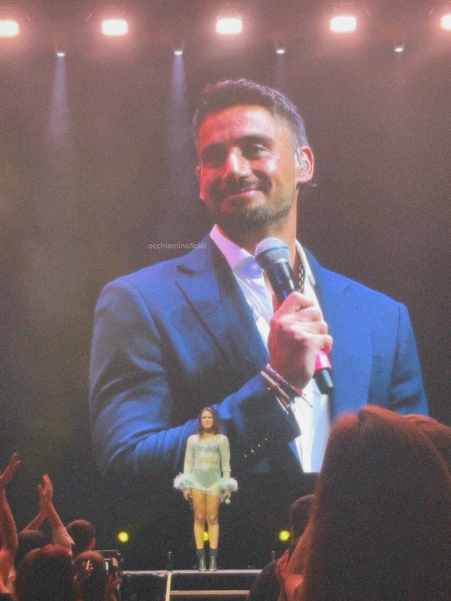 donde te miren con esa admiración, ahí es. nunca esperen menos 🤍✨