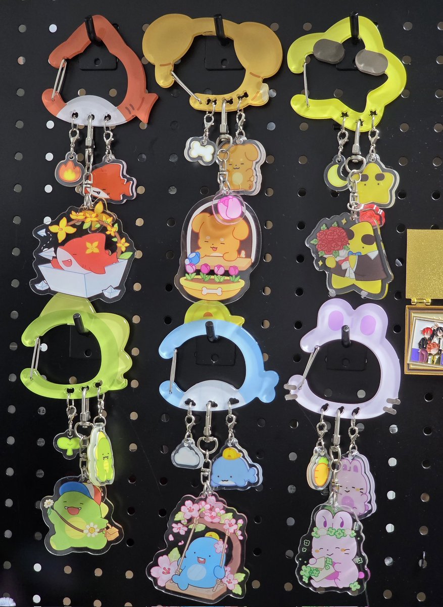 🥹
카라비너랑 아크릴키링 조합이 정말 
너무너무너무너무너무 
좋습니다...
