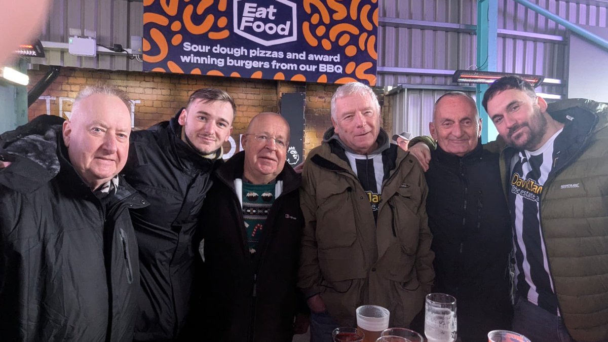 JB413561's tweet image. About 240 years of supporting Notts County between us and hundreds of miles every home game. Always a pleasure to see out another year following Notts with these guys👏🏻