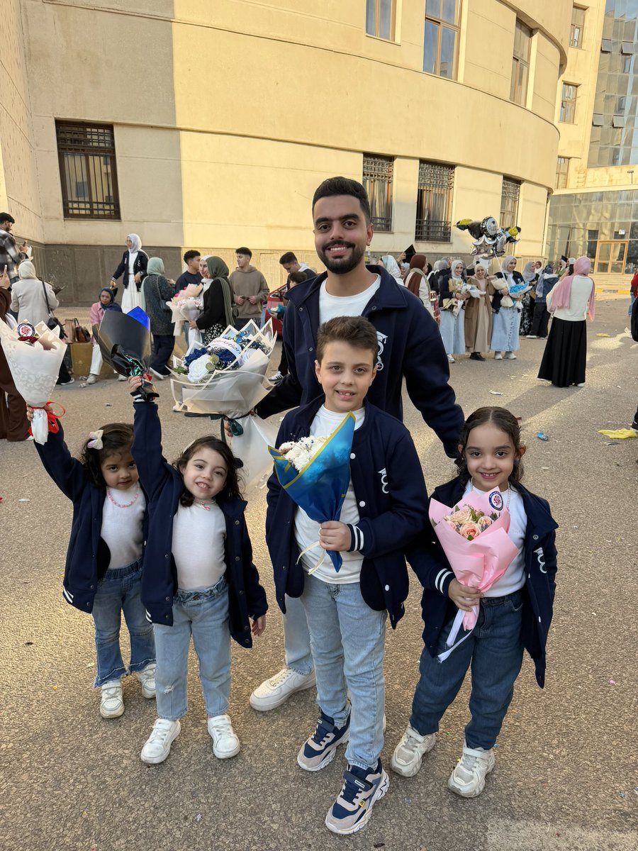 mohamedmamdoh80's tweet photo. خالو بيتخرج ❤️🧑🏻‍🎓 https://t.co/t2DNCXjZd3