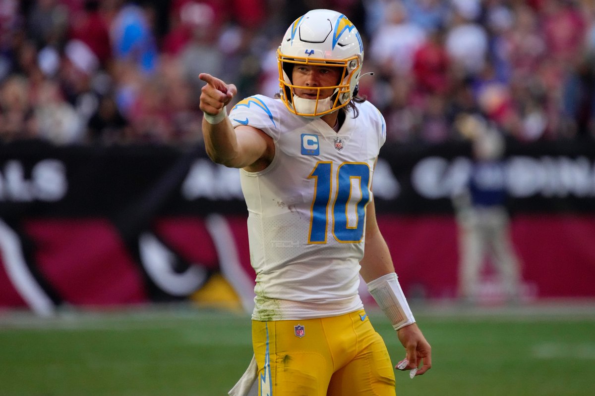 One Week Season tweet media