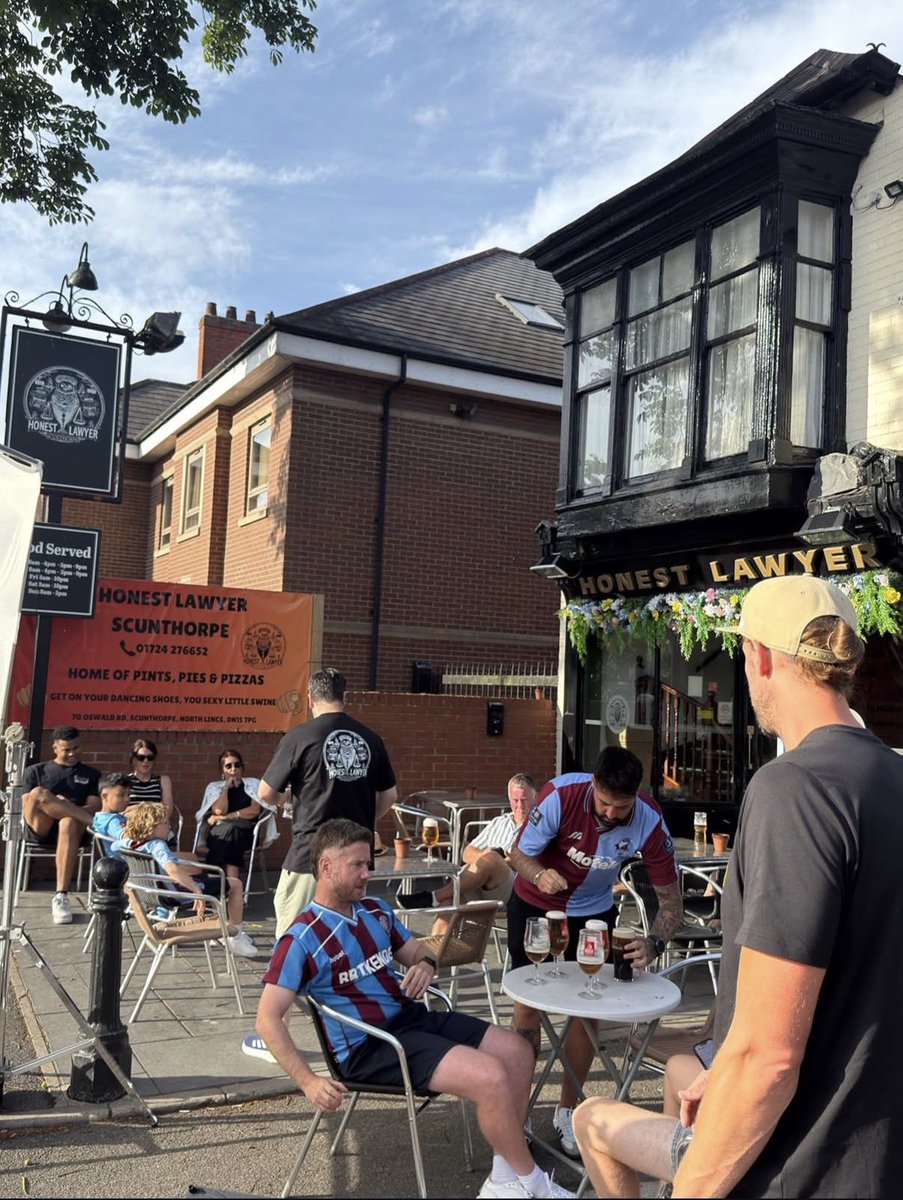 know.film tweet media