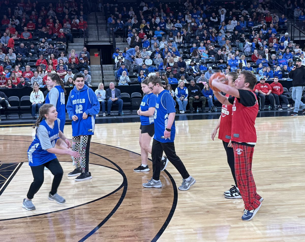 FHS Unified Track tweet media