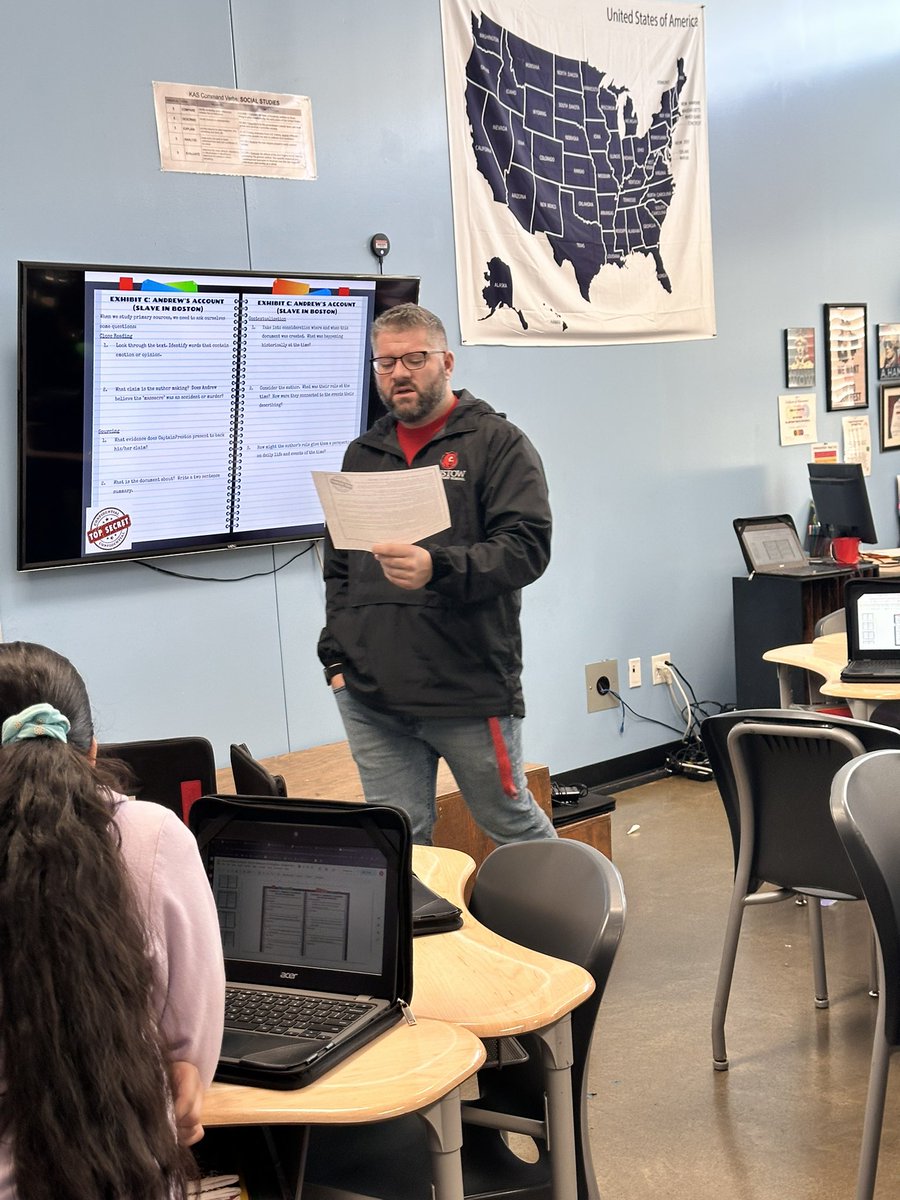 learningwithkim's tweet image. Last week I had the privilege of joining Mr. Watts 5th graders in analyzing the crime scene of the Boston Massacre. It was a fun morning listening to the students’ discourse as they were explaining their reasoning using evidence from the sources! @bristowelem